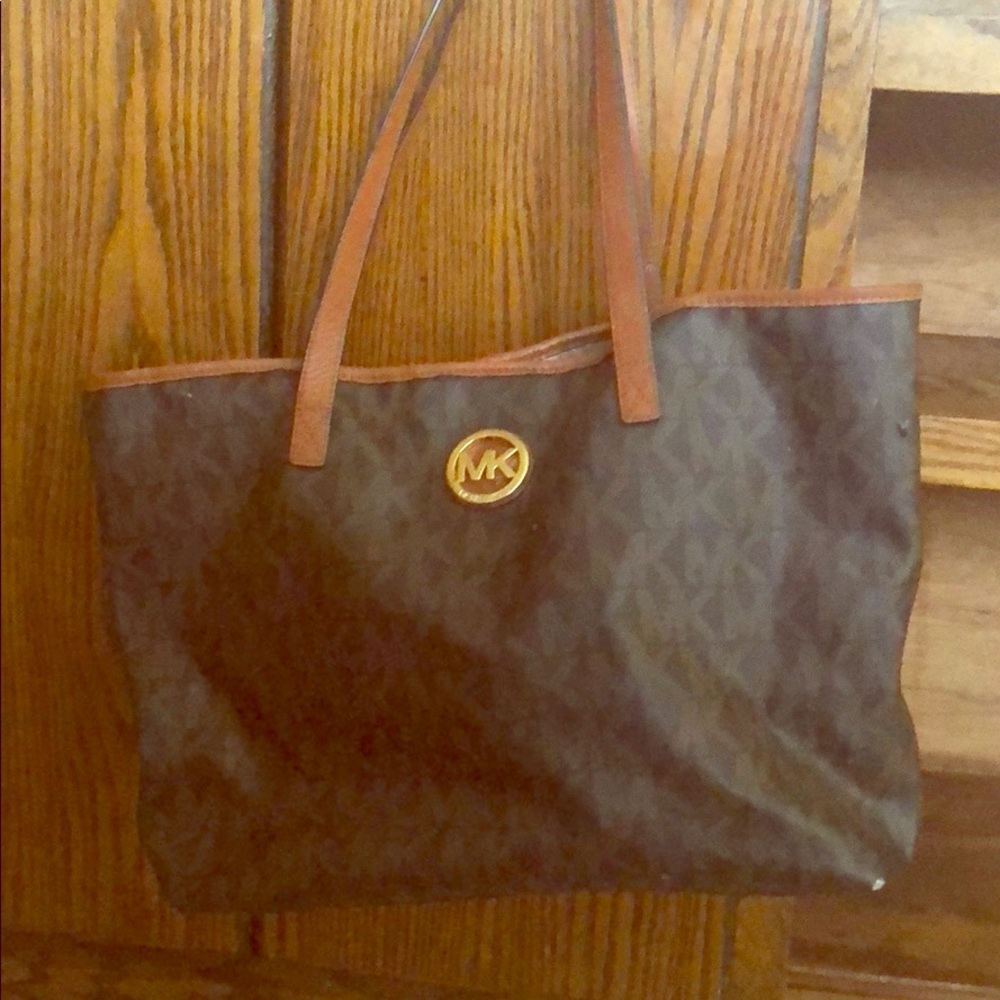 MK Large Bag paid 250 asking 100 obo